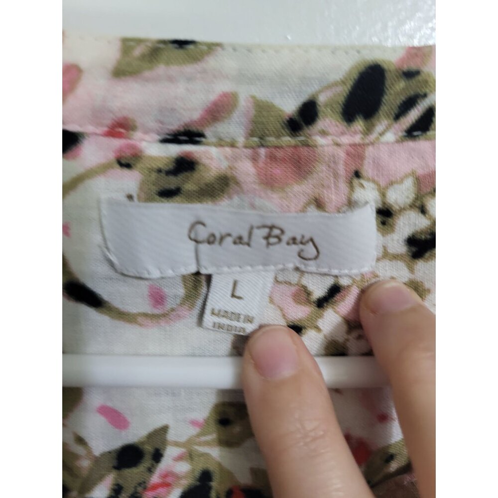 CORAL BAY Women';s LG Linen Blend Floral Button Up Blouse Top Roll Tab Sleeve - Picture 3 of 9